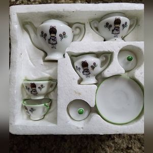 Mini antique tea set